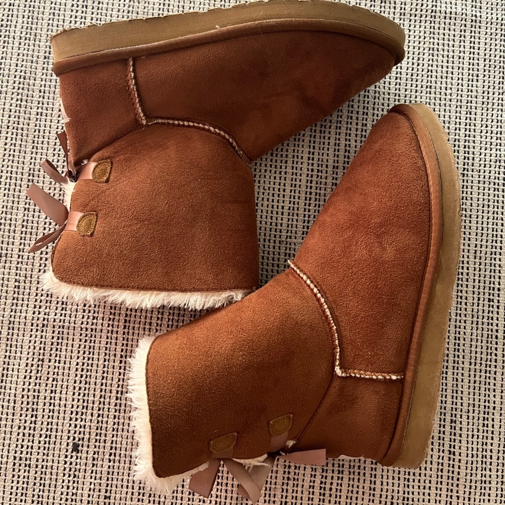 Uggs Bailey bow II -size 11